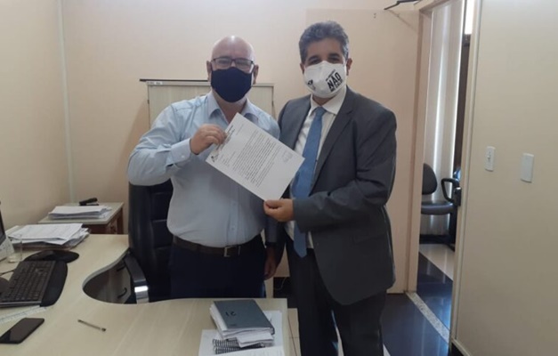 Sindicato pede vacinação de jornalistas contra covid em Goiânia e Aparecida