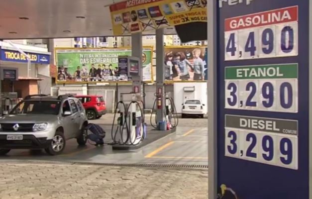 Sindiposto diz que preço do diesel só cai se redução for para distribuidoras