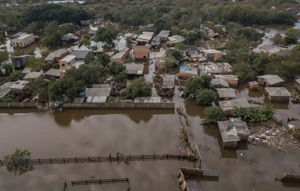 Sobe para 163 número de mortos por enchentes no Rio Grande do Sul