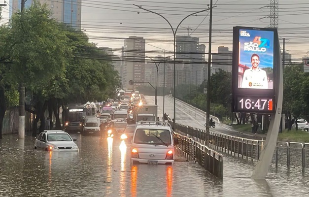 SP tem novo alerta para chuva forte e monta gabinete de crise