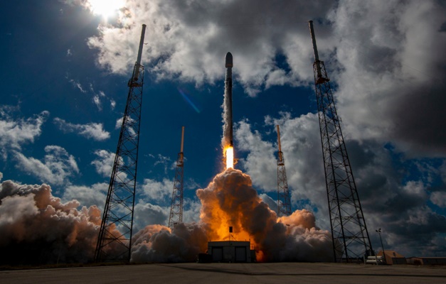 SpaceX: Falcon 9, foguete de Elon Musk, tem voos suspensos nos EUA após explosão