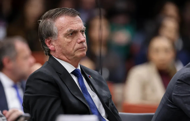 STF condena Bolsonaro a 27 anos e três meses de prisão