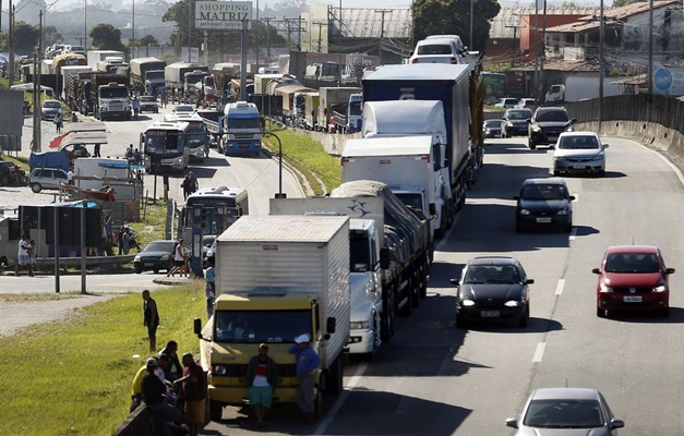 STF declara inconstitucionais 11 pontos da Lei dos Caminhoneiros
