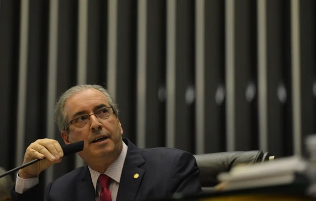 STF deve julgar processo contra Eduardo Cunha, decide Gilmar Mendes