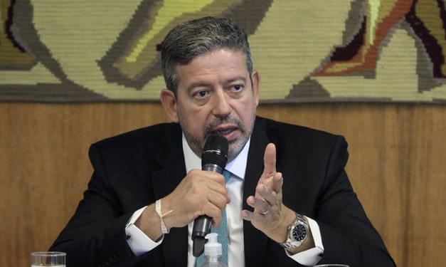 STF recua e rejeita denúncia de corrupção contra Arthur Lira