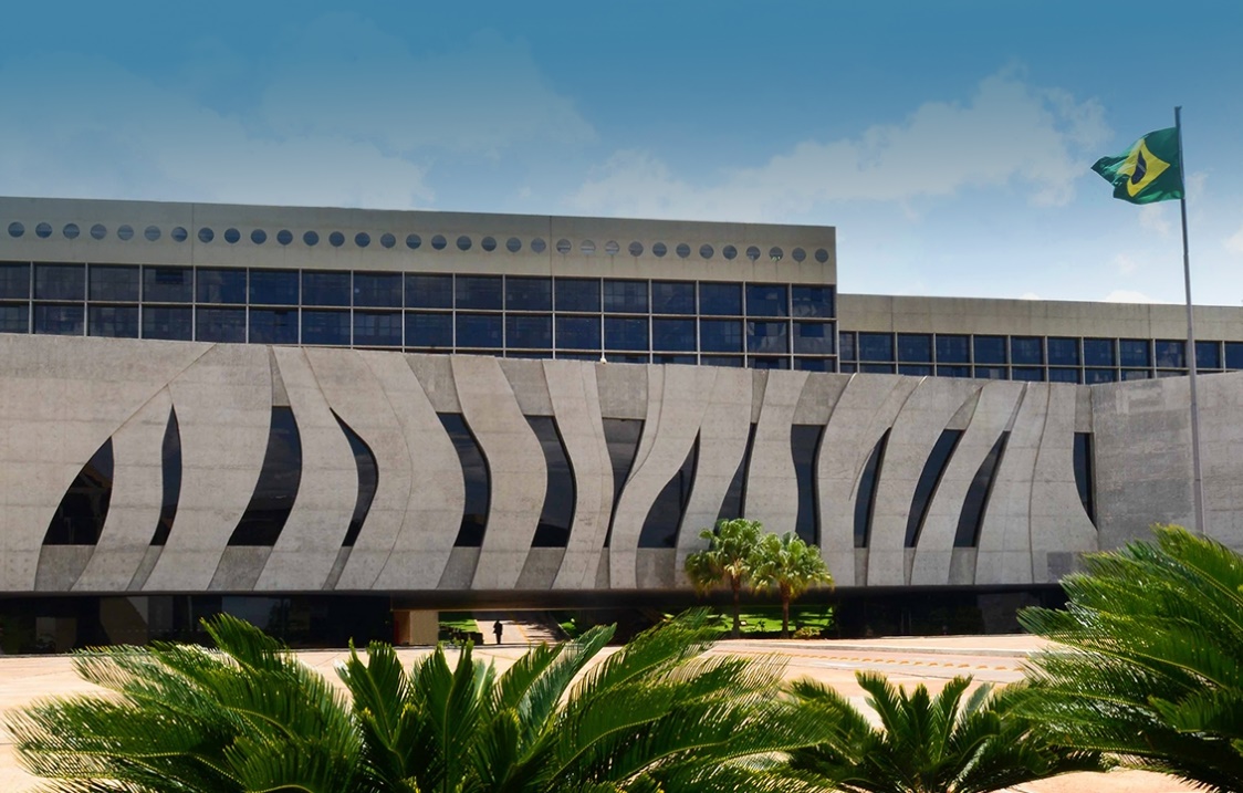 STJ acolhe recurso do MPGO e restabelece condenação de professor por estupro
