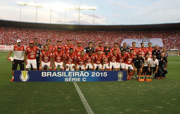 Superação: relembre os melhores momentos do Vila Nova em 2015