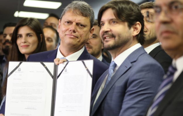 Tarcísio envia à Alesp projeto que reajusta salário mínimo paulista
