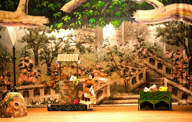 Teatro Goiânia recebe espetáculo “Branca de Neve e os Sete Anões”