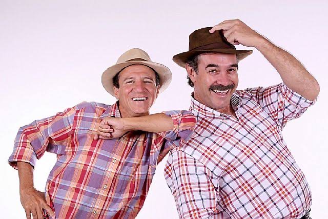 Teatro Goiânia recebe show de despedida de Nilton Pinto e Tom Carvalho