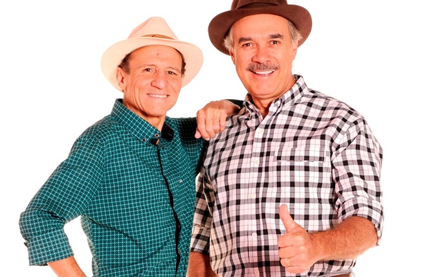 Teatro Goiânia recebe última apresentação de Nilton Pinto e Tom Carvalho