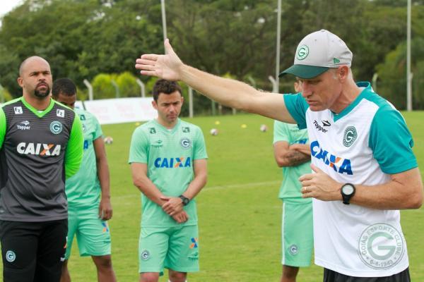 Técnico diz que Goiás já está recuperado de eliminação da Copa do Brasil