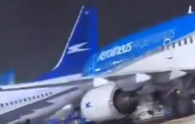 Temporal arrasta avião e mata 13 em competição de skate na Argentina