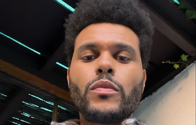 The Weeknd revela que está pronto para aposentar o nome artístico: 'Tentando renascer'