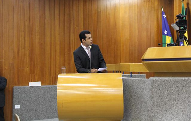 Thiago Albernaz critica postura de Paulo Garcia na Câmara de Goiânia