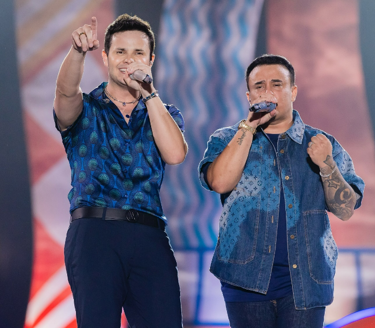  Dupla Matheus e Kauan apresenta mais de 3 horas de show em Goiânia