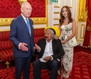 Anitta e Cacique Raoni são recebidos pelo Rei Charles III na Inglaterra