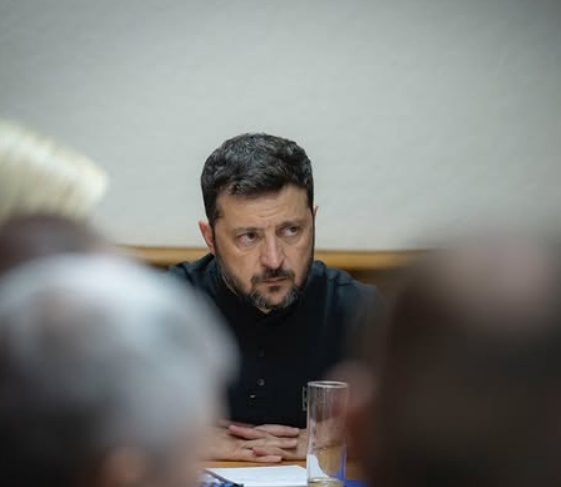 Ataques noturnos ucranianos com dezenas de drones deixam três mortos na Rússia
