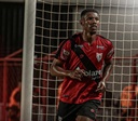 Atlético-GO vence o Paysandu com gols de Robert Santos e Lelê