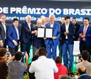 Caiado assina contrato para realização da MotoGP no Autódromo de Goiânia