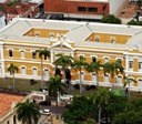 Caiado entrega revitalização do Palácio da Instrução na cidade de Goiás