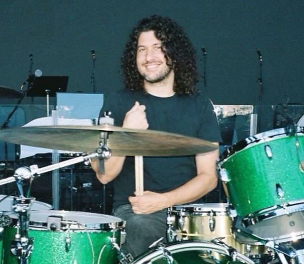 Californiano Ilan Rubin é o novo baterista da banda Foo Fighters