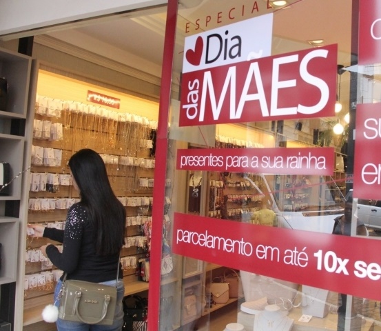 Comércio em Goiás projeta R$ 429 milhões em vendas no Dia das Mães