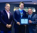 Daniel Vilela recebe Comenda do Mérito Cooperativo e destaca força do setor