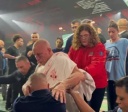 Duelo entre Popó e Wanderlei termina com briga entre equipes no ringue