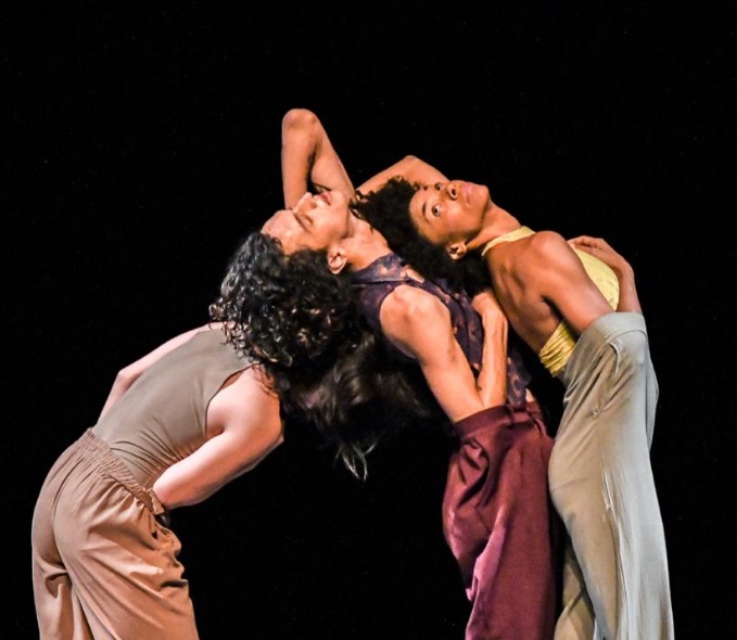 Espetáculo gratuito celebra a dança regional no Museu de Arte de Goiânia