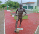 Estátua de Daniel Alves será recolhida de Juazeiro na Bahia