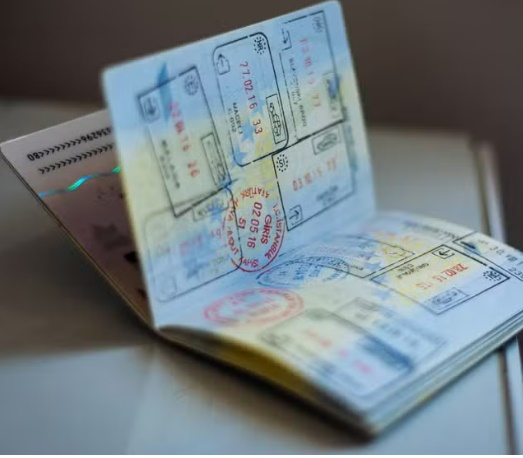 Europa vai trocar carimbo no passaporte por sistema eletrônico