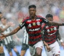 Flamengo vence o Botafogo e conquista a Supercopa do Brasil