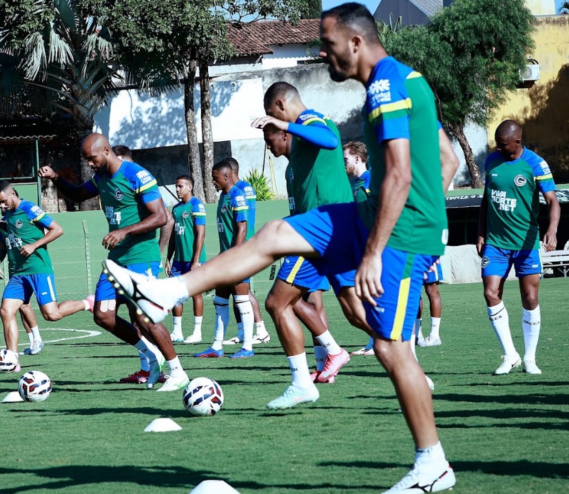Goiás enfrenta o Athletico-PR fora de casa pela 16ª rodada da Série B
