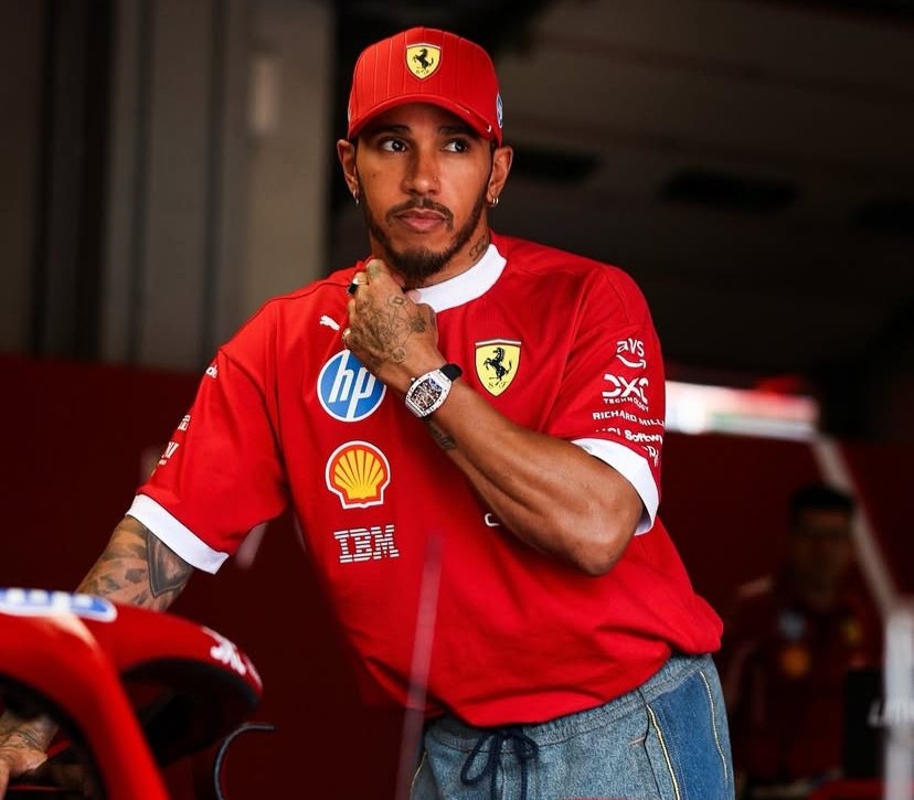 Hamilton supera McLaren no 2º treino livre do GP do Azerbaijão de F-1