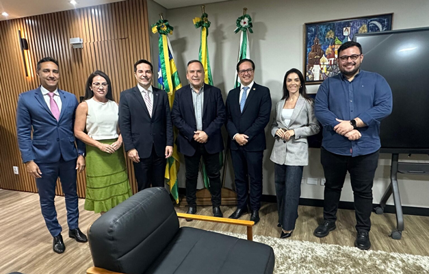 Mabel se reune com OAB-GO e anuncia quitação de RPVs até o final de 2025