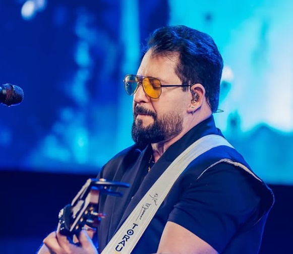 Marrone desfalca show desta segunda após queda em apresentação em Goiânia