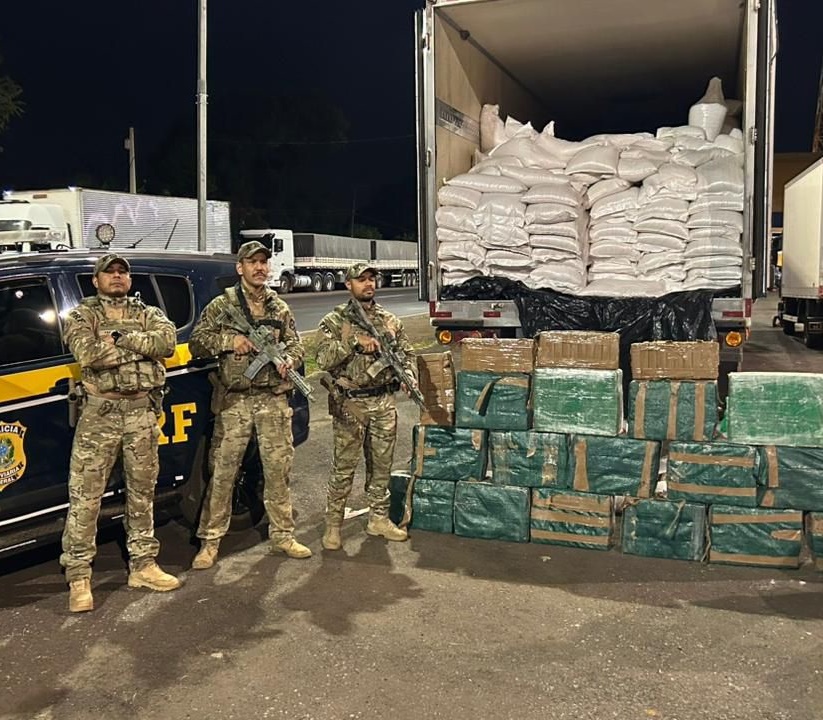 PRF e PMGO apreendem mais de meia tonelada de cocaína em Rio Verde