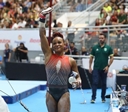 Rebeca Andrade ganha ouro nas barras assimétricas no Brasileiro, seu 1º torneio após Paris-2024