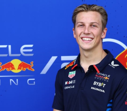 Red Bull oficializa neozelandês Liam Lawson no lugar de Pérez 