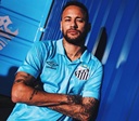 Santos homenageia Neymar com lançamento de camisa azul-turquesa