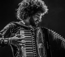 Sesc Goiás apresenta Luau da Liberdade com show de Mestrinho