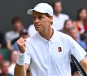 Sinner domina o lesionado Martínez e avança à 4ª rodada em Wimbledon