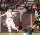Vila Nova perde para o América-MG na estreia do técnico Luizinho