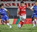 Vila Nova perde para o Cruzeiro e é eliminado da Copa do Brasil