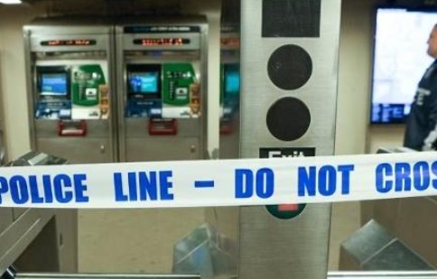 Tiroteio em estação de metrô de Nova York deixa 1 morto e 5 feridos