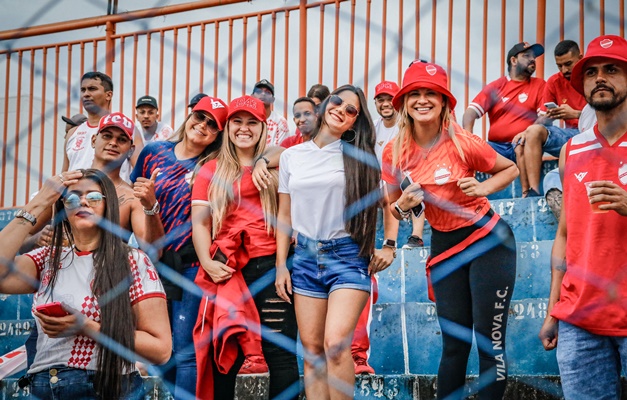 Torcedoras do Vila Nova terão entrada gratuita em jogo contra o Goianésia