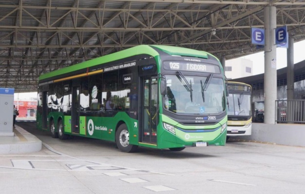 Transporte coletivo de Goiânia deve ter 200 ônibus elétricos até dezembro