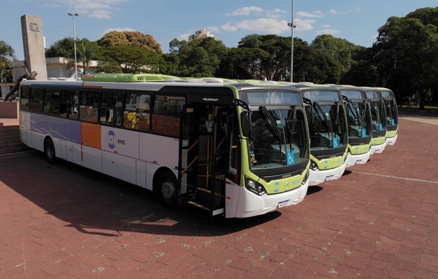 Transporte coletivo de Goiânia terá recarga por Pix via WhatsApp