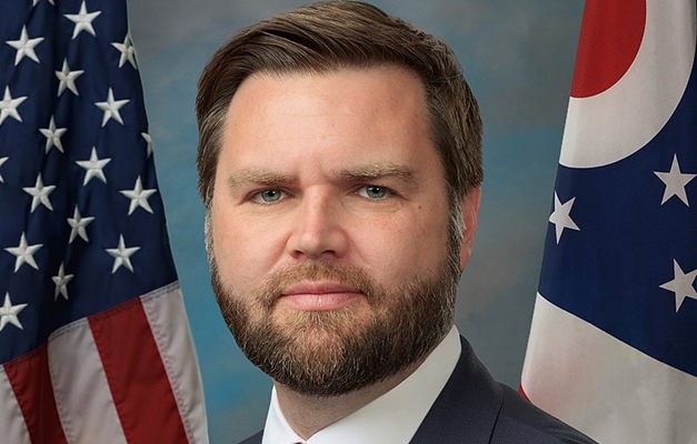 Trump anuncia senador JD Vance como candidato a vice nos EUA